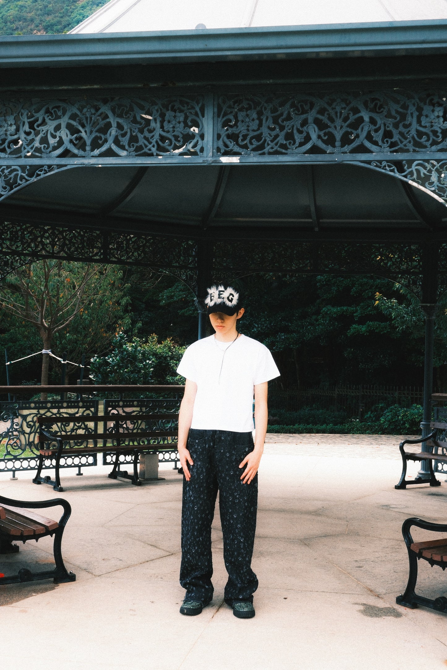 Daily Crop Tee (unisex)