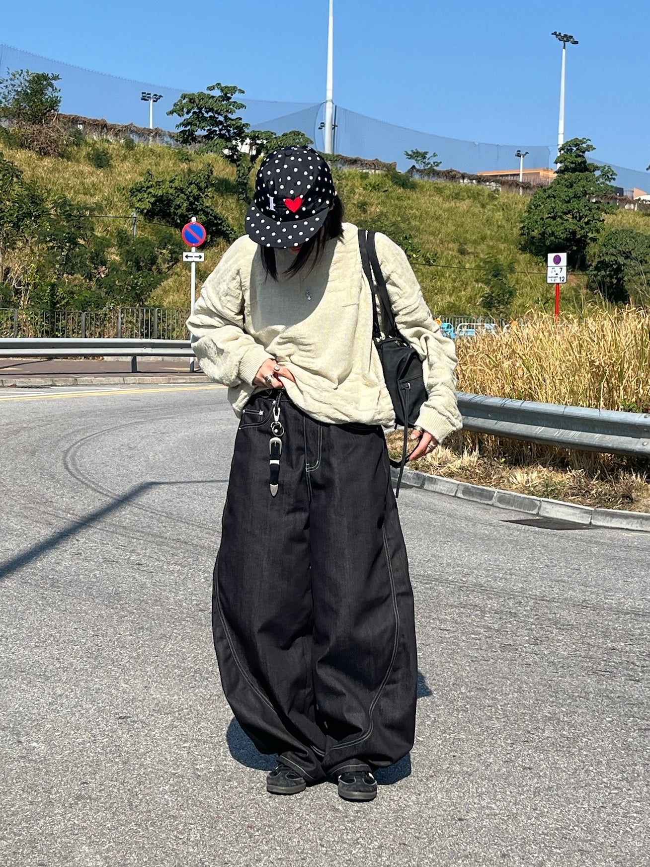 Curved Baggy Jeans (cream)