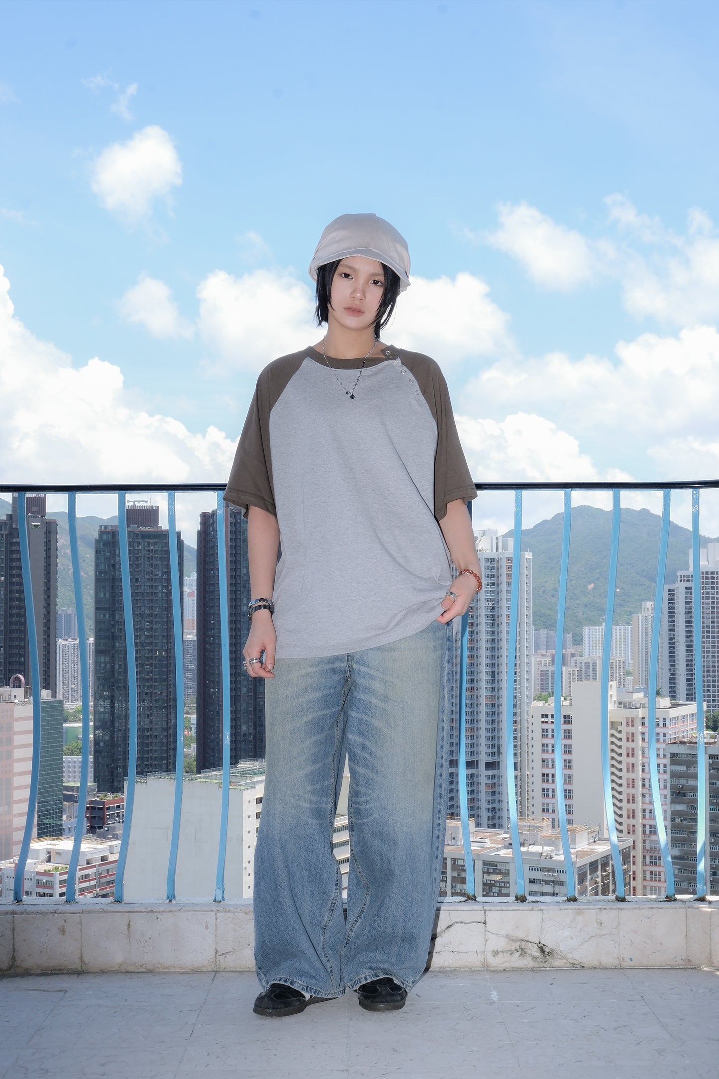Button Raglan Tee (navy)