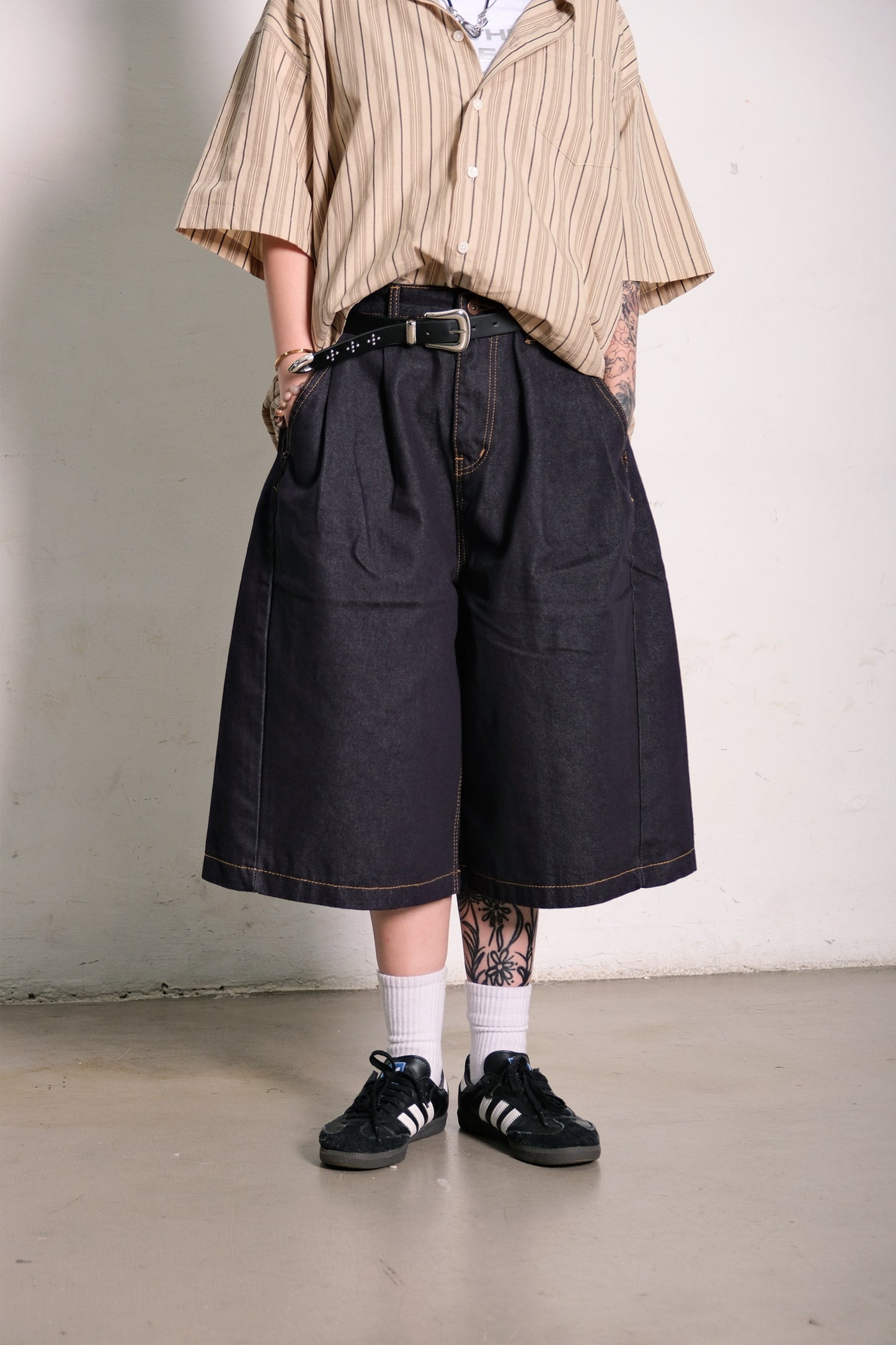 Stitch Raw Denim Shorts