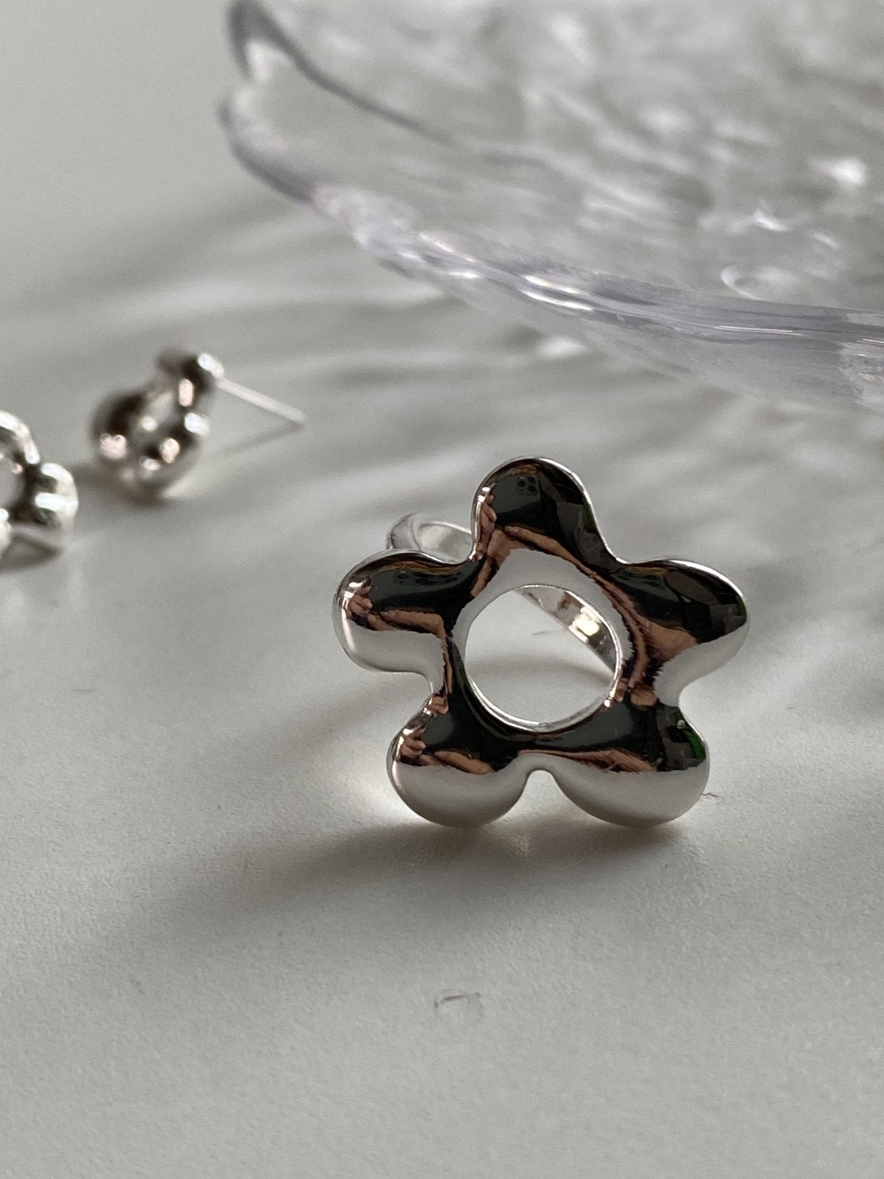 【Must Have】Flower Ring