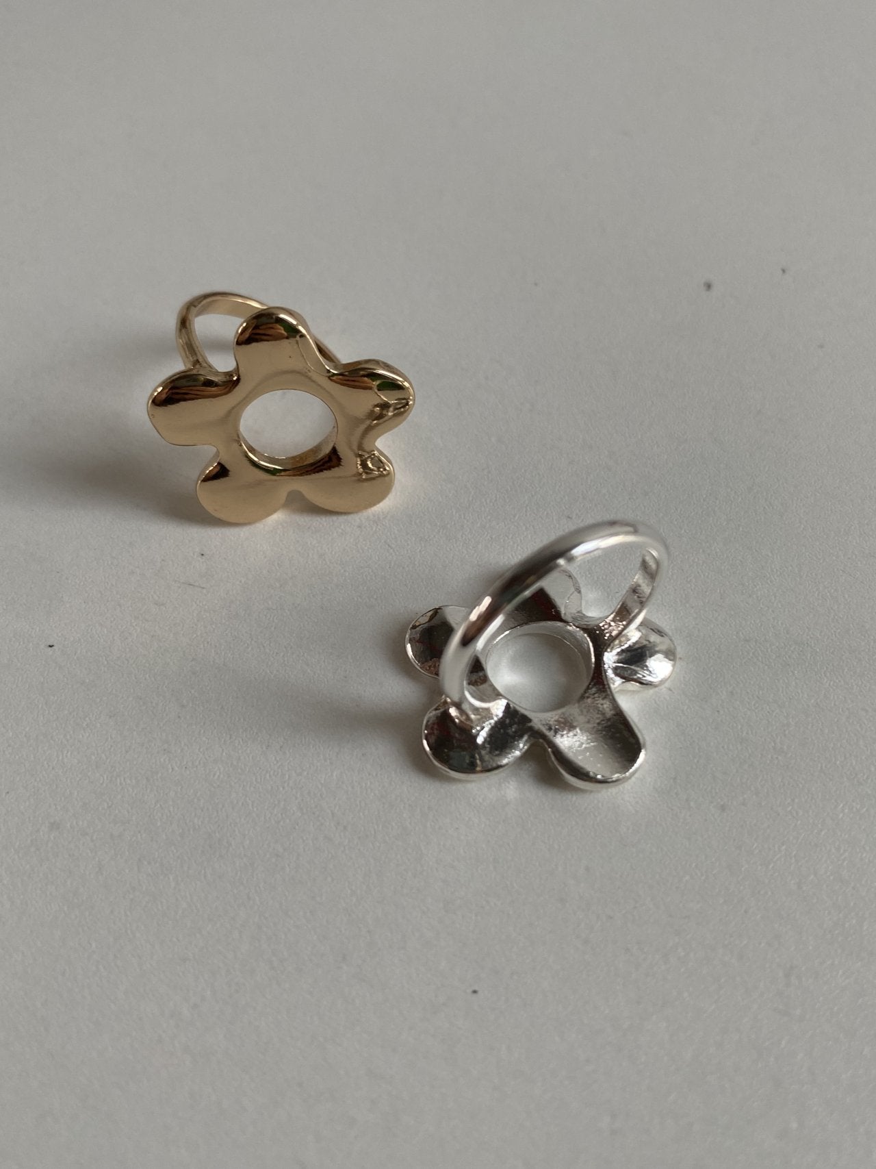 【Must Have】Flower Ring