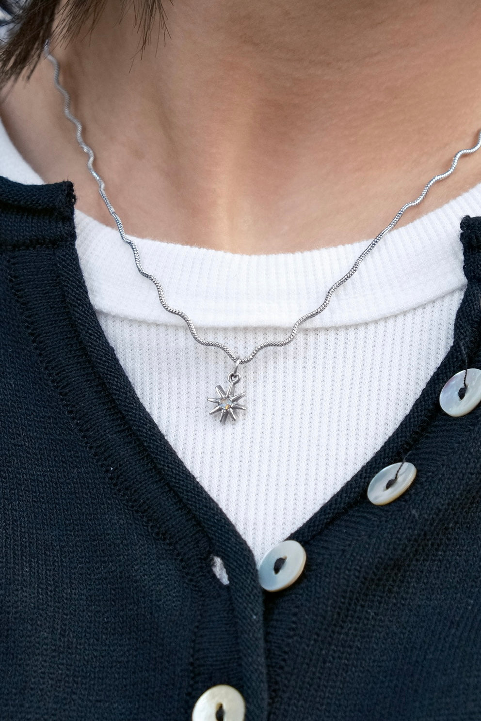 Wavy Star Necklace