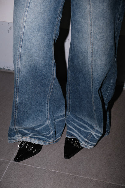 Flow Bootcut Jeans