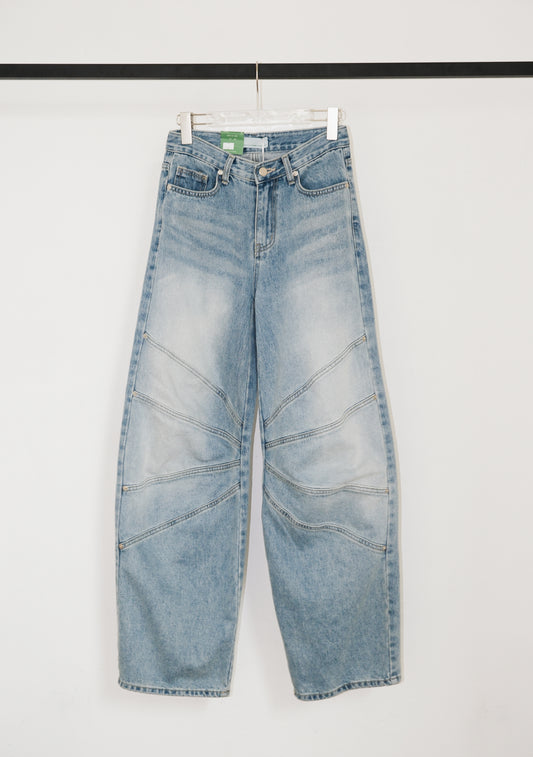 Genuo Scratch Jeans
