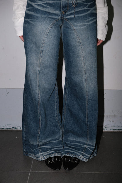 Flow Bootcut Jeans