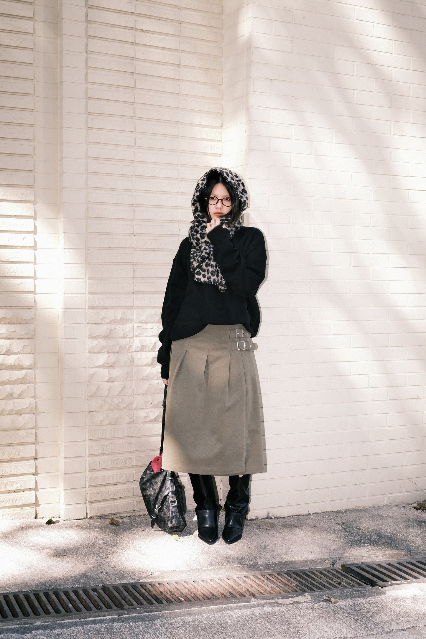 Healing Knit (charcoal)