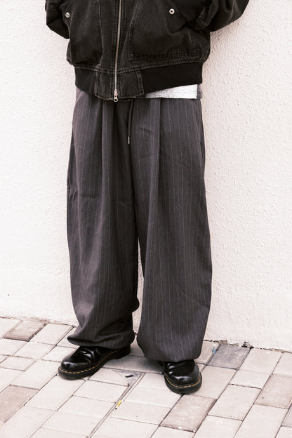 【BEST!!】 Drape Stripe Banding Slack (Charcoal)