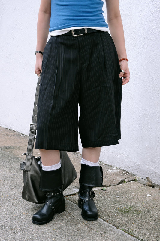 Striped Bermuda Slack (black)