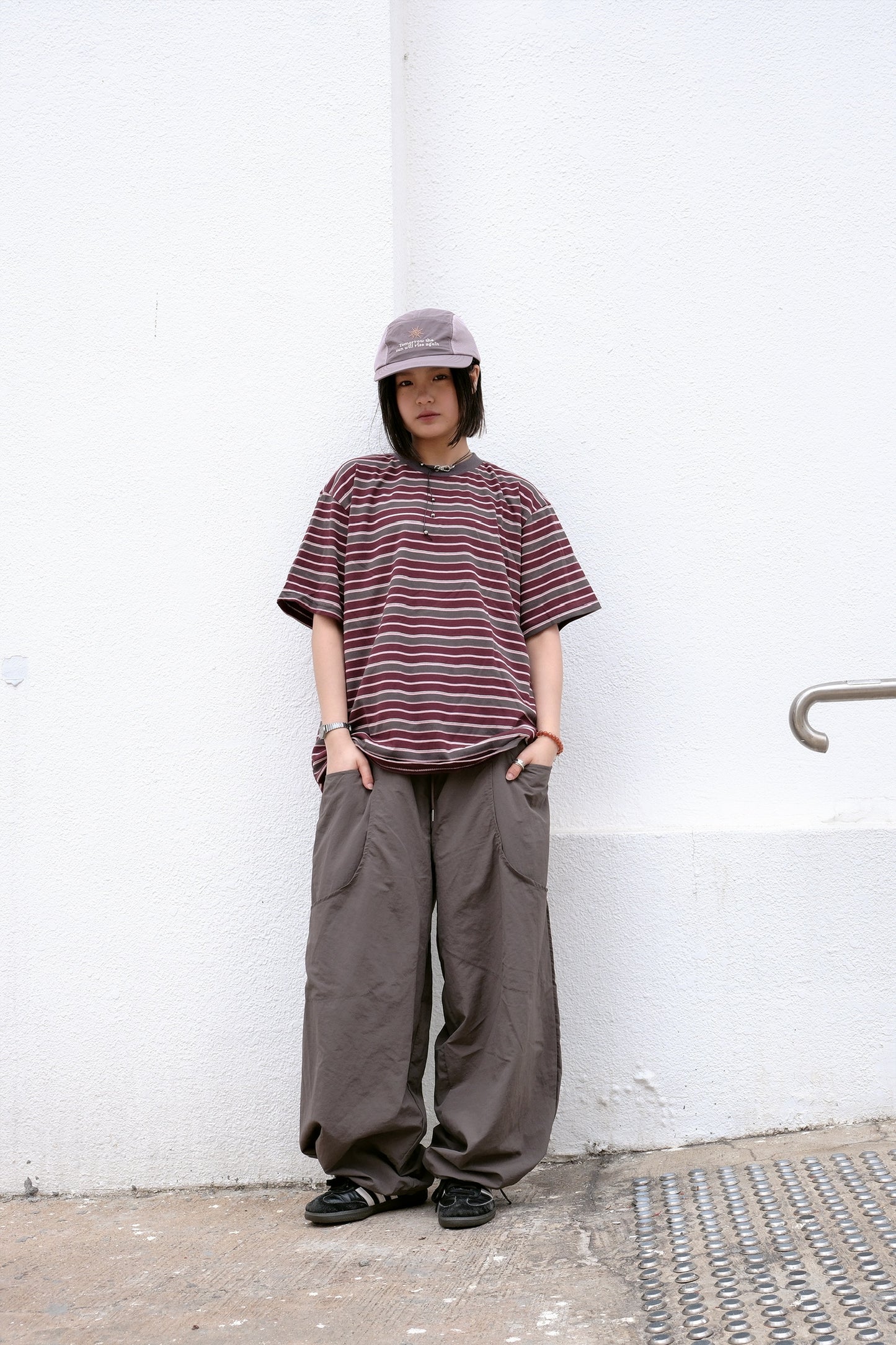 Curved Pocket Nylon Pants (brown)