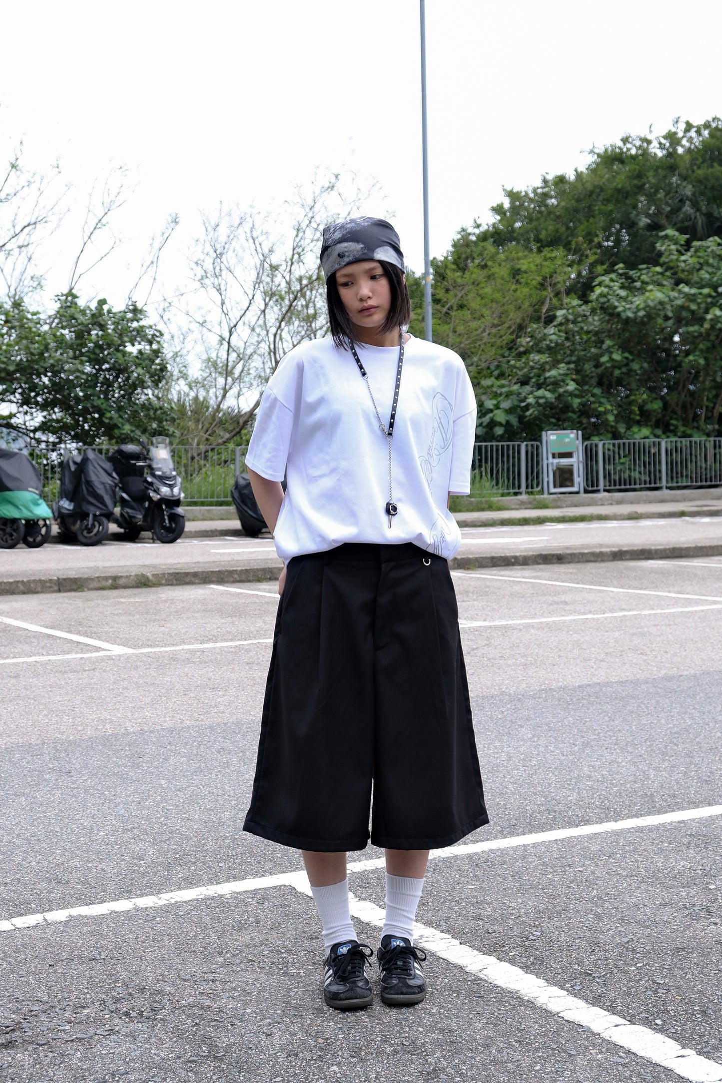 Stage Bermuda Trousers (black)