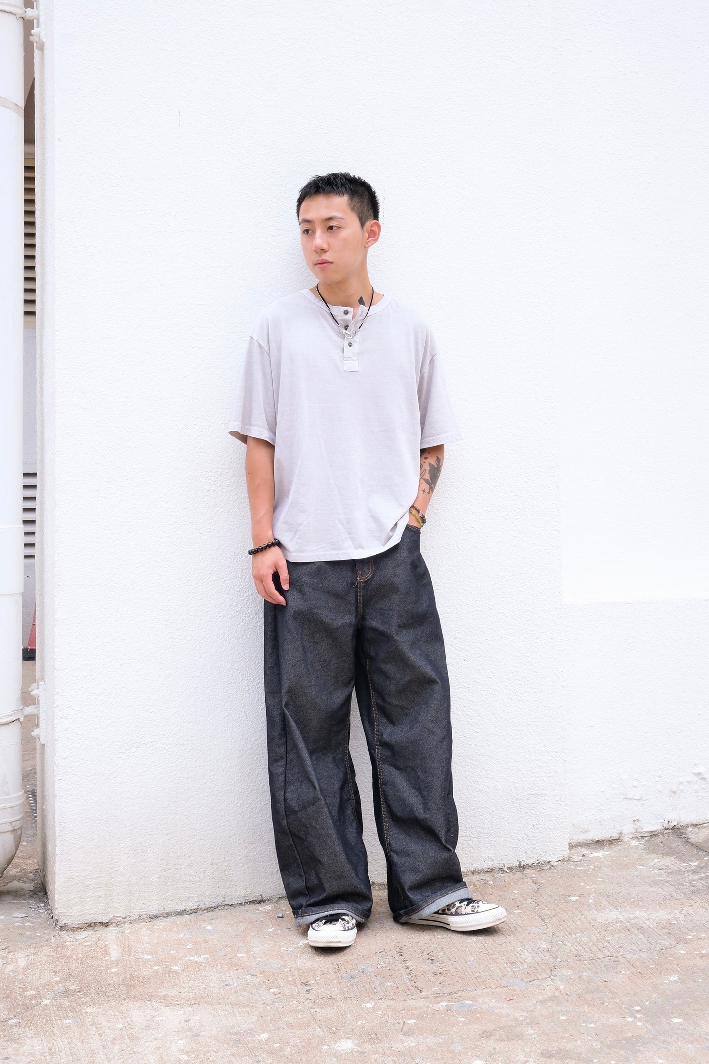 Pigment Dyed Henley (beige)