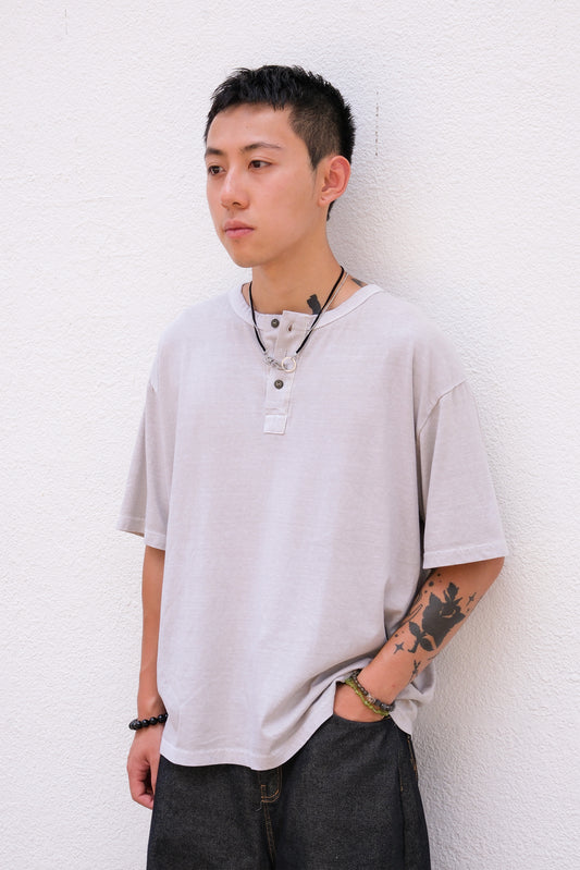 Pigment Dyed Henley (beige)