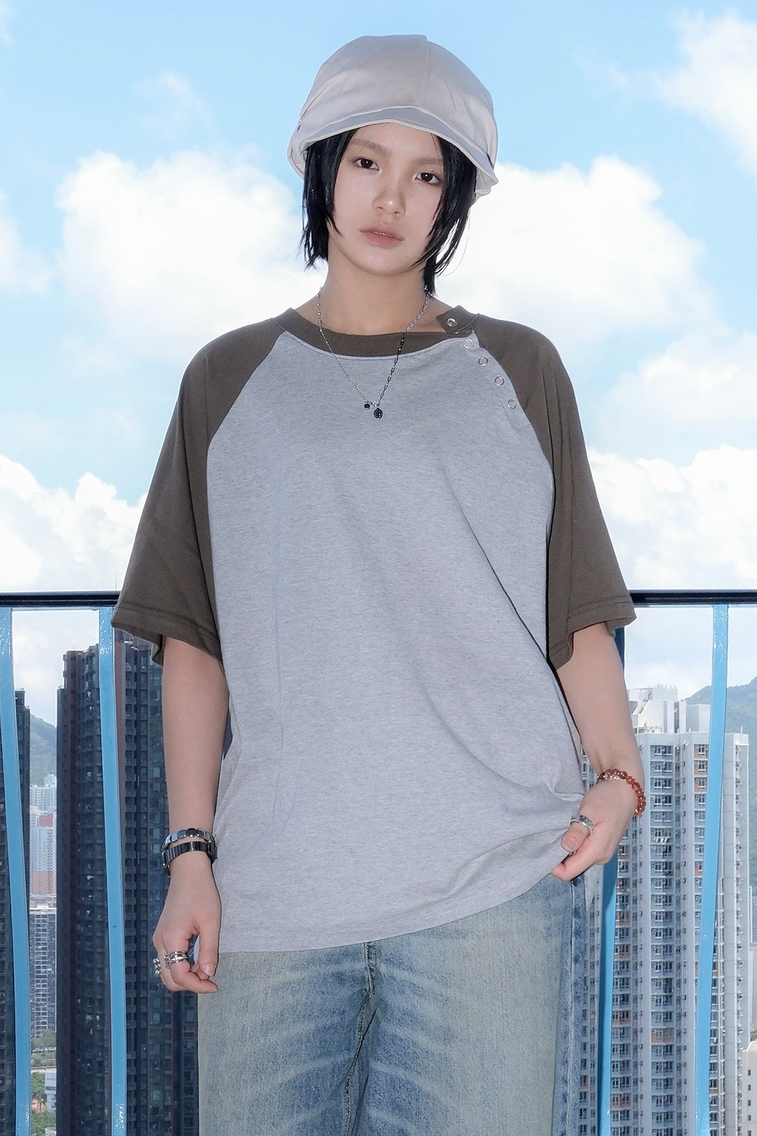Button Raglan Tee (khaki)