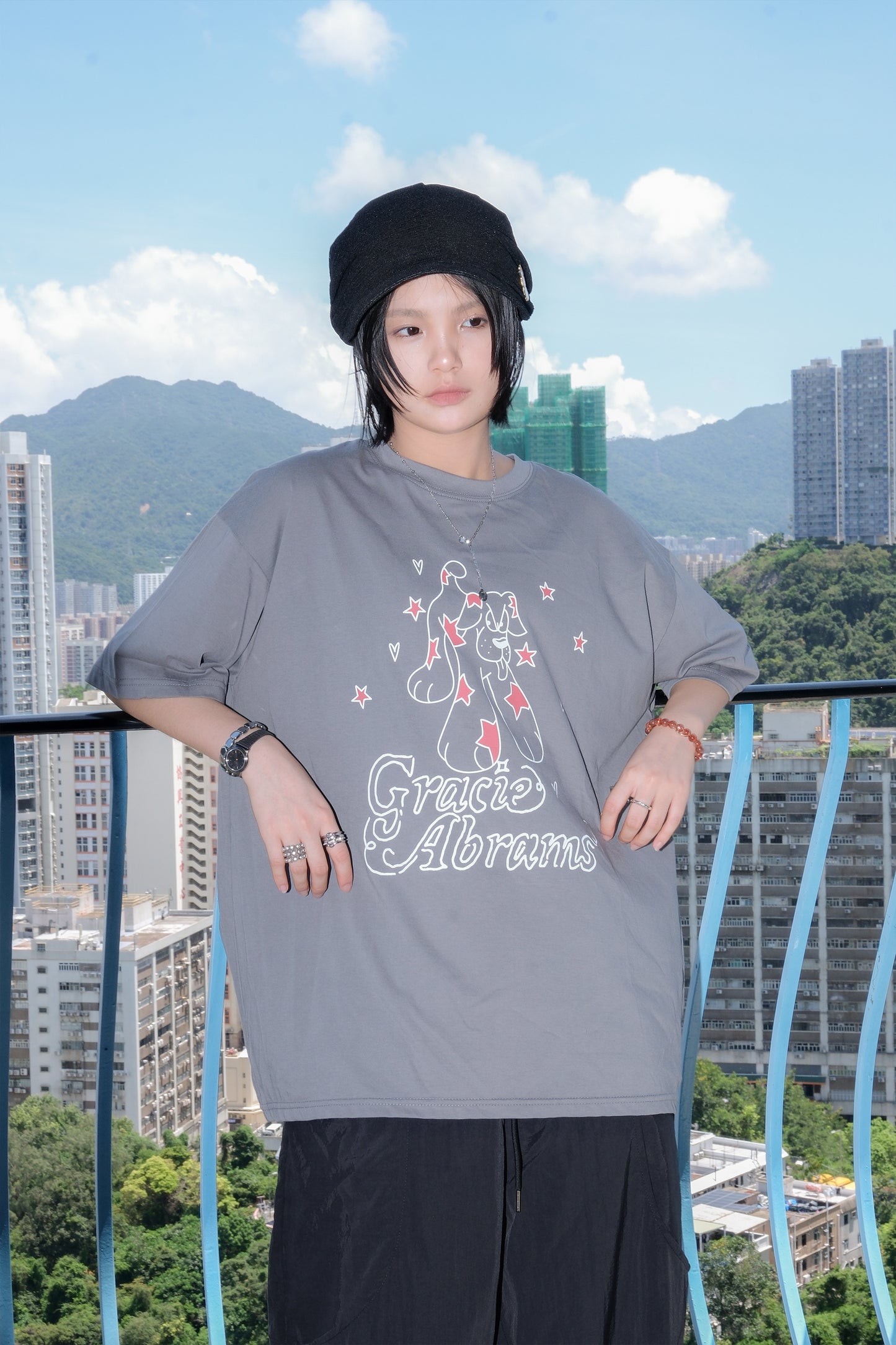 Dreamy Puppy Tee (charcoal)