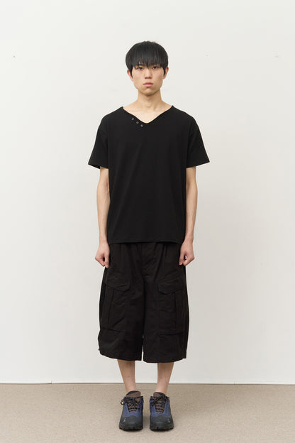 Washed V-neck Henley (khaki)