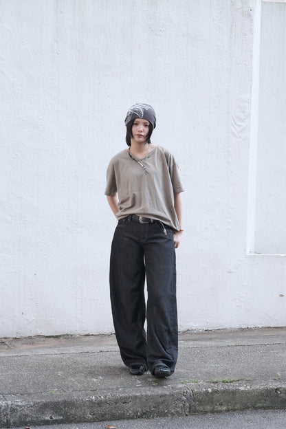 Washed V-neck Henley (khaki)