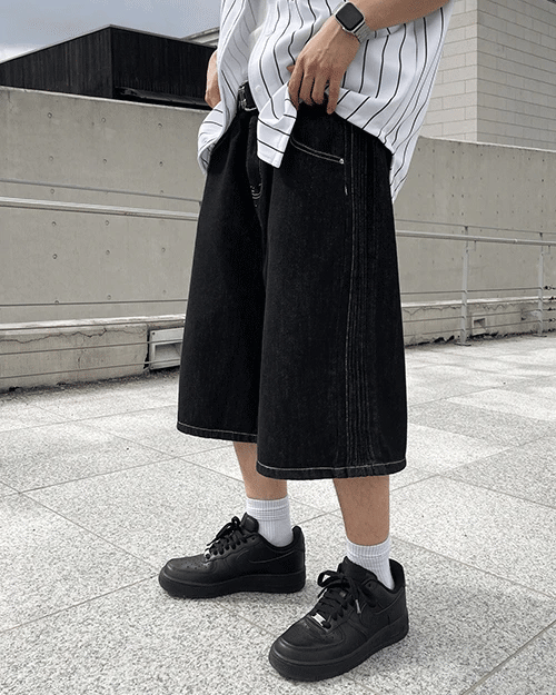 Pleated Track Bermuda Denim