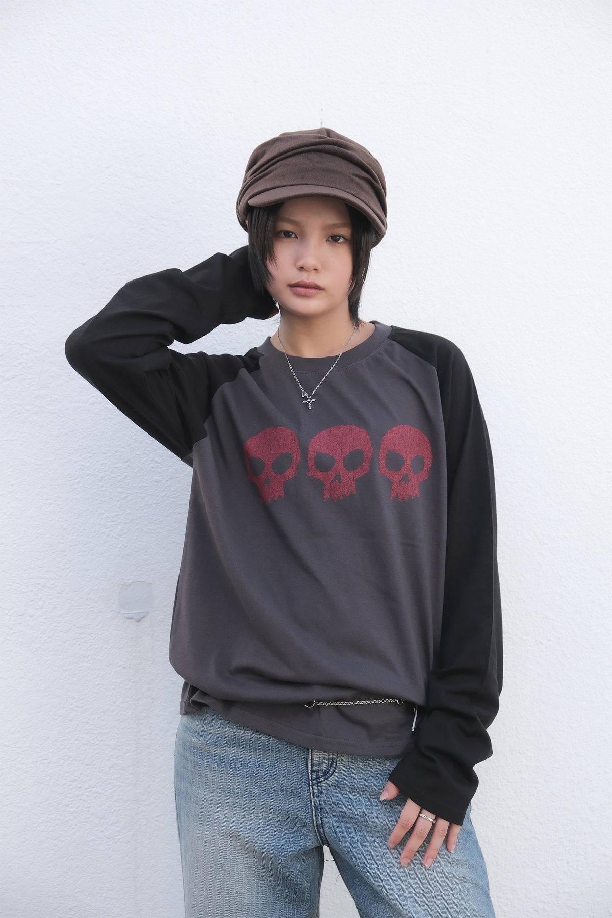 Skeleton Raglan LS (charcoal)