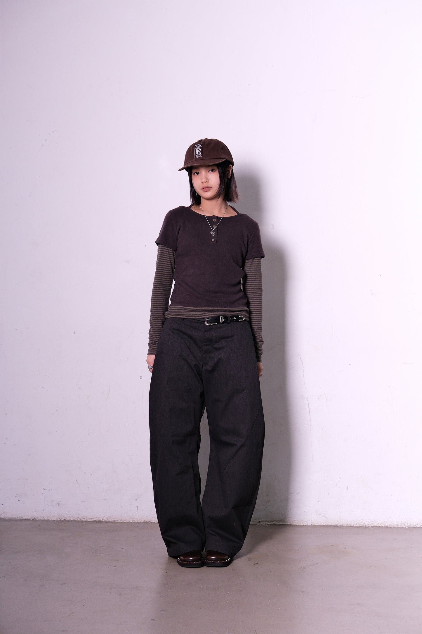 Dart Curved Pants