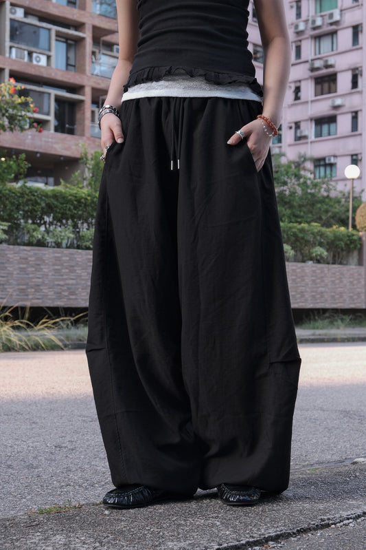 Barrel Pintuck Slack (black)