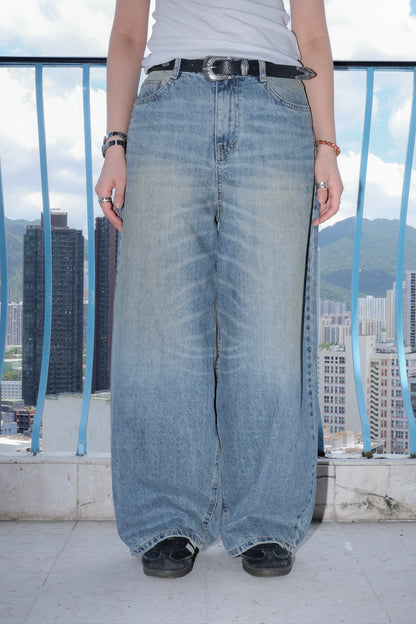 Vintage Curved Wide Jeans
