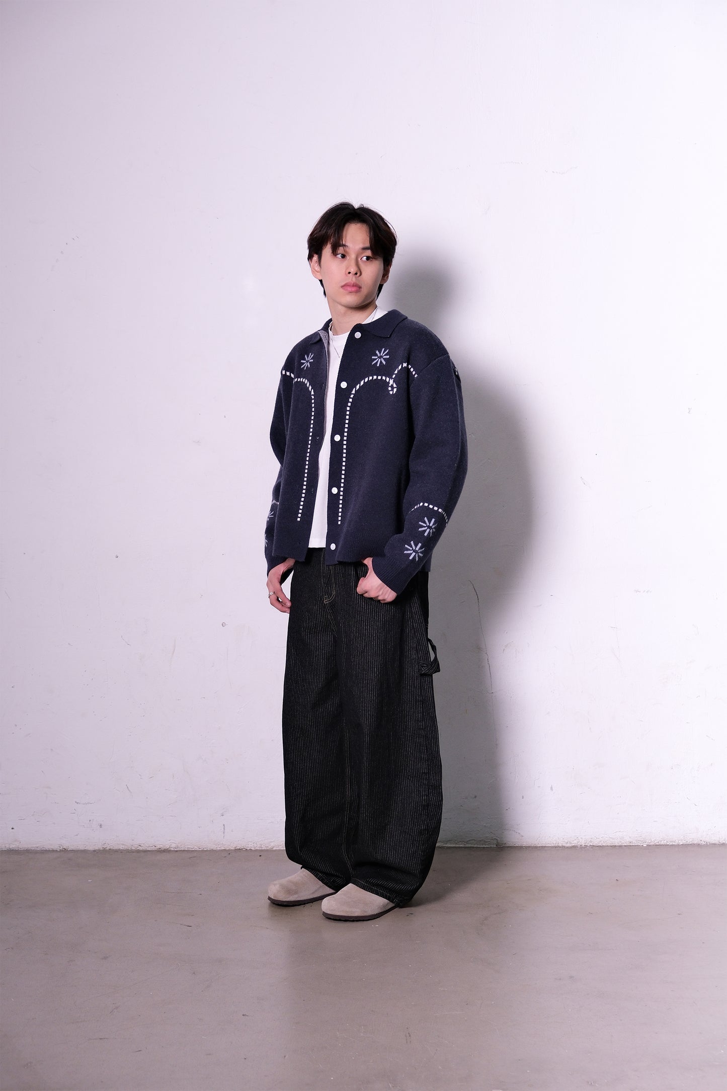 Snowflake Cardigan (navy)