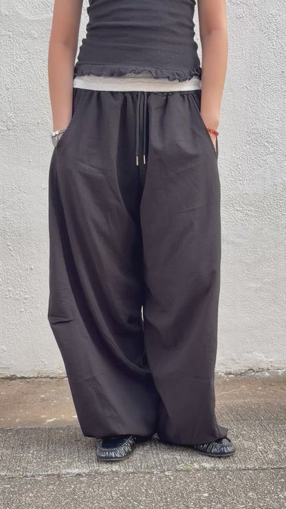 Barrel Pintuck Slack (charcoal)