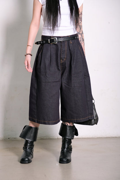 Stitch Raw Denim Shorts