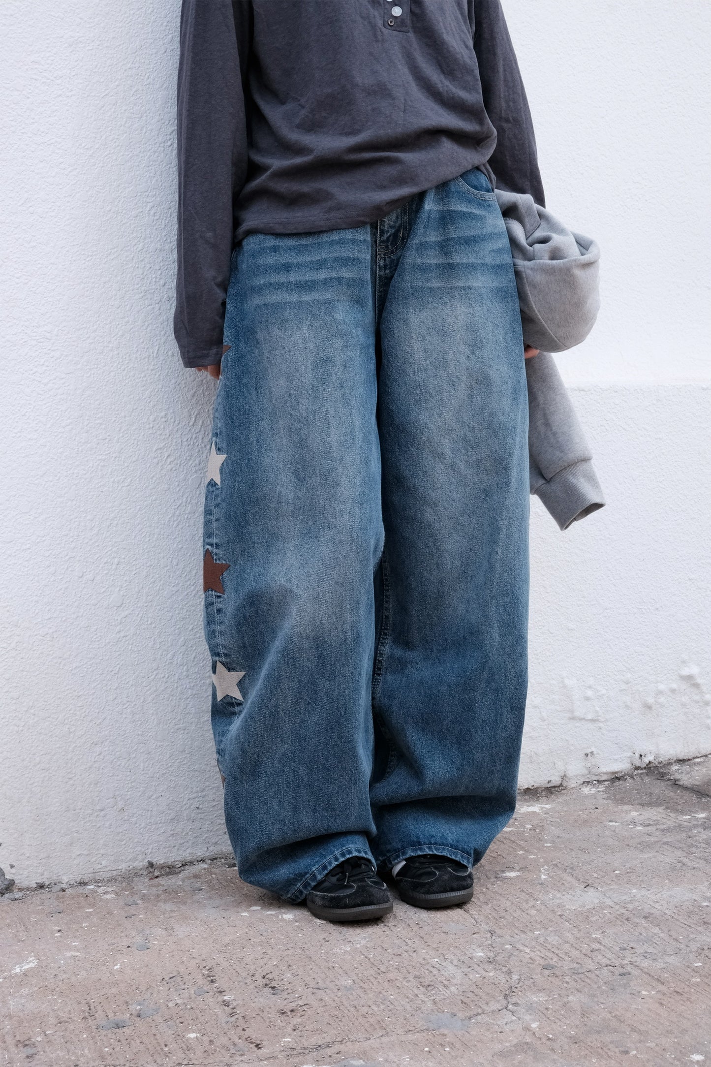 Star Embroidery Jeans